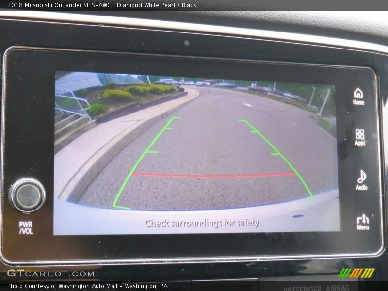 Diamond White Pearl / Black 2018 Mitsubishi Outlander SE S-AWC