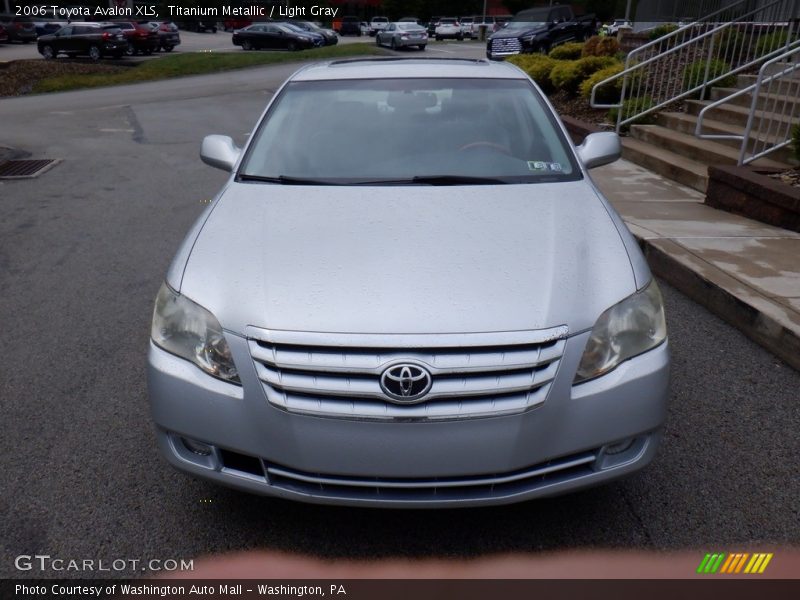 Titanium Metallic / Light Gray 2006 Toyota Avalon XLS