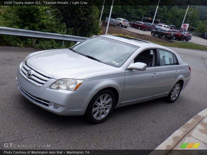Titanium Metallic / Light Gray 2006 Toyota Avalon XLS