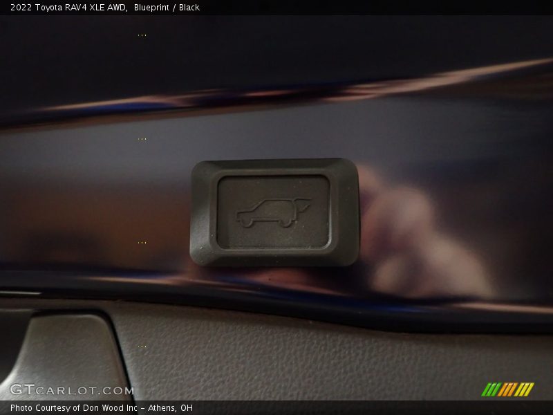 Blueprint / Black 2022 Toyota RAV4 XLE AWD