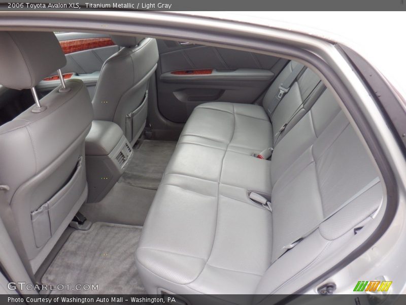 Titanium Metallic / Light Gray 2006 Toyota Avalon XLS