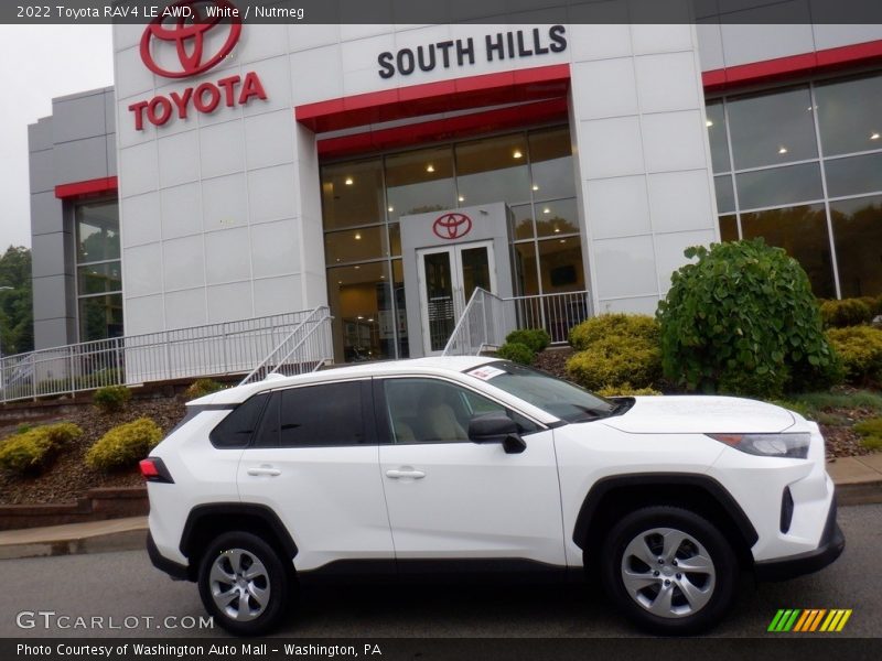 White / Nutmeg 2022 Toyota RAV4 LE AWD