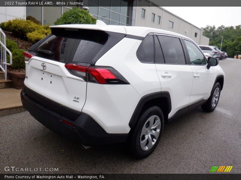 White / Nutmeg 2022 Toyota RAV4 LE AWD