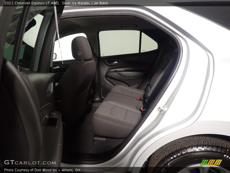 Silver Ice Metallic / Jet Black 2021 Chevrolet Equinox LT AWD