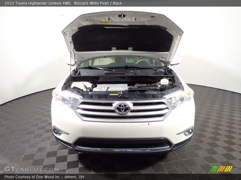 Blizzard White Pearl / Black 2013 Toyota Highlander Limited 4WD