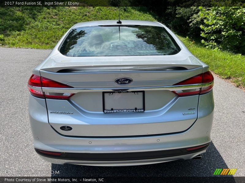 Ingot Silver / Ebony 2017 Ford Fusion SE