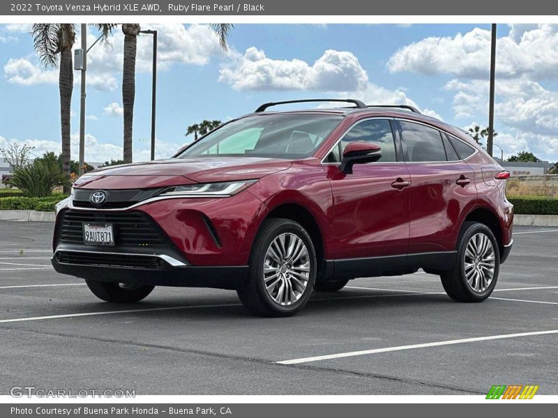 Front 3/4 View of 2022 Venza Hybrid XLE AWD