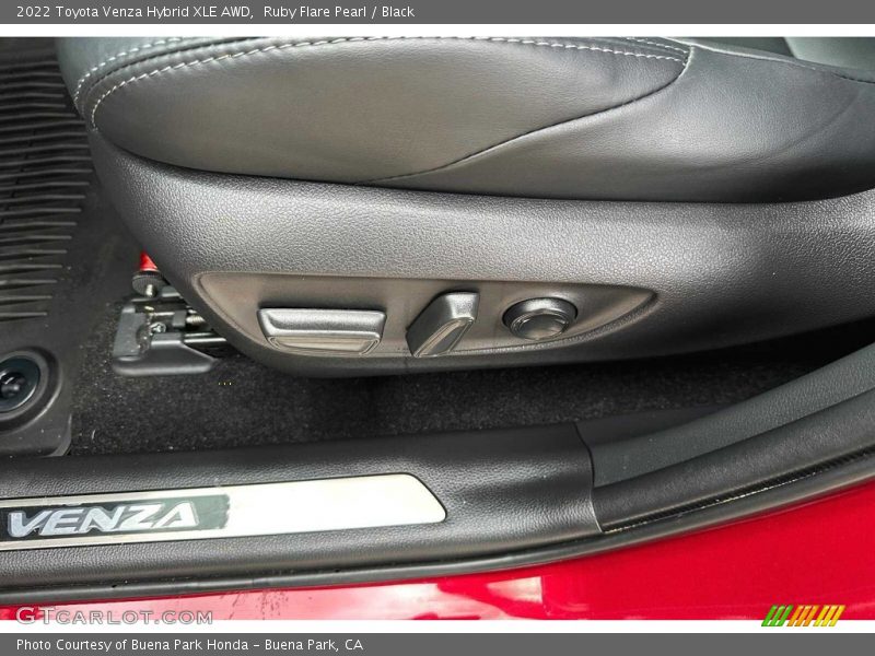 Ruby Flare Pearl / Black 2022 Toyota Venza Hybrid XLE AWD