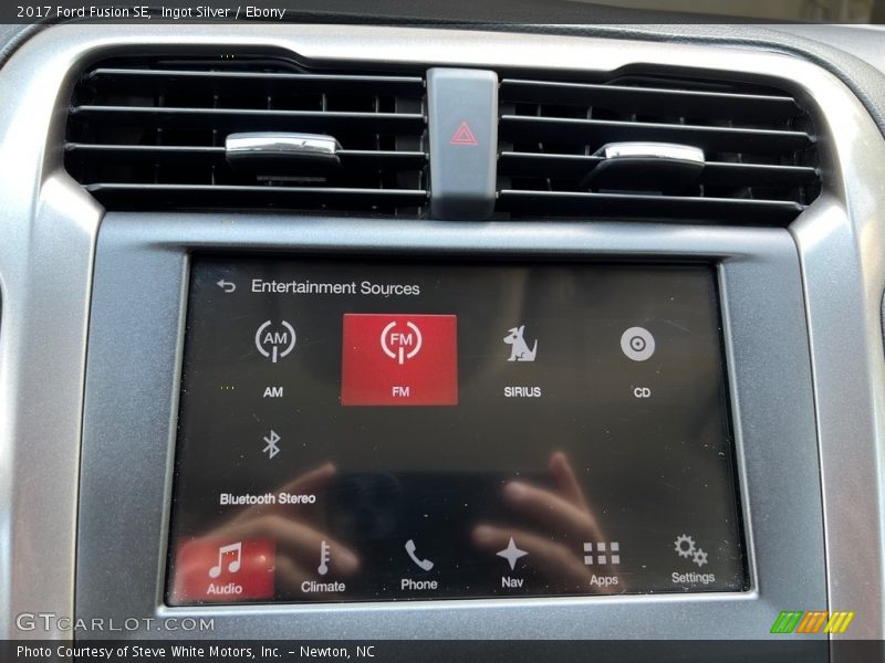 Ingot Silver / Ebony 2017 Ford Fusion SE