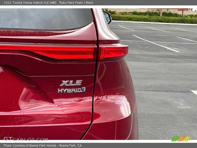 Ruby Flare Pearl / Black 2022 Toyota Venza Hybrid XLE AWD