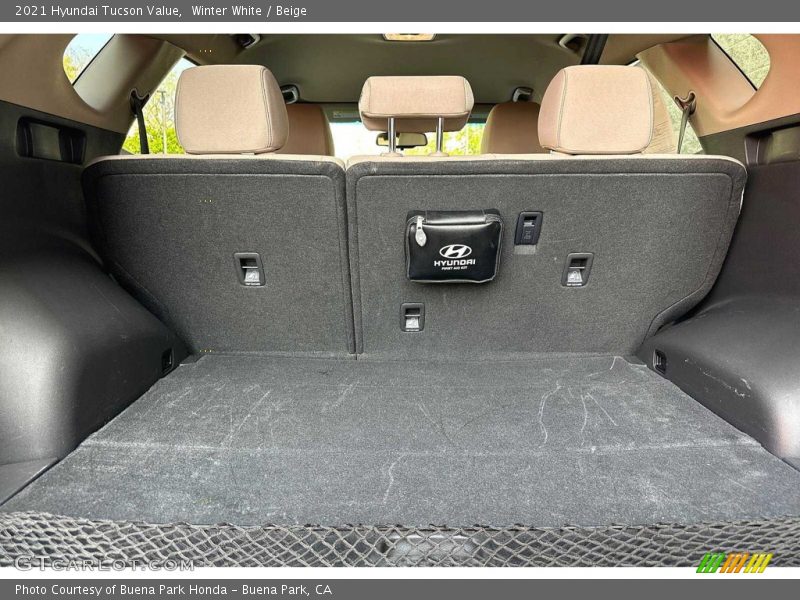 Winter White / Beige 2021 Hyundai Tucson Value