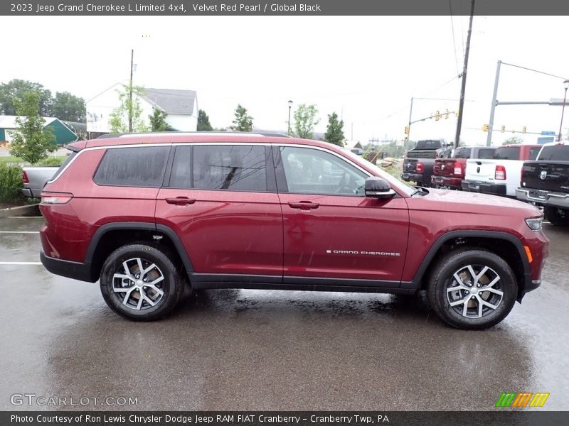 Velvet Red Pearl / Global Black 2023 Jeep Grand Cherokee L Limited 4x4