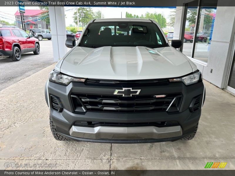 Summit White / Jet Black 2023 Chevrolet Colorado Trail Boss Crew Cab 4x4