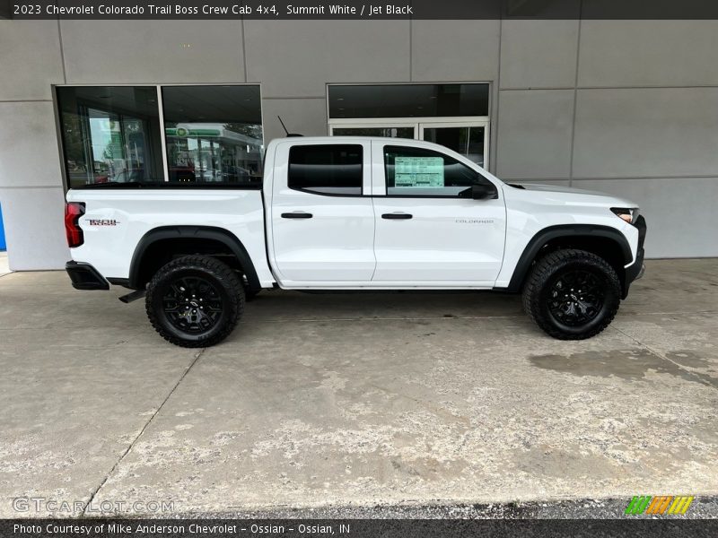  2023 Colorado Trail Boss Crew Cab 4x4 Summit White