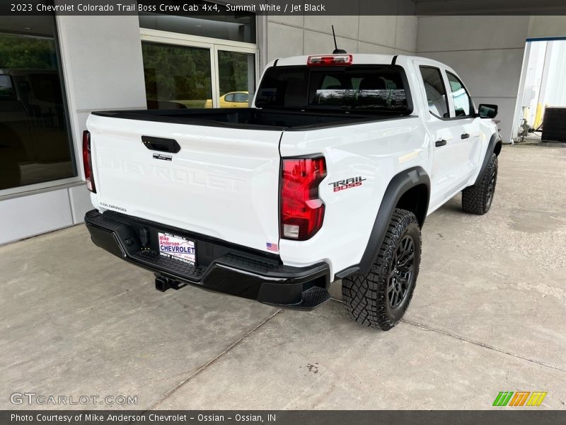Summit White / Jet Black 2023 Chevrolet Colorado Trail Boss Crew Cab 4x4