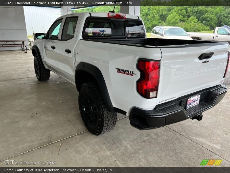 Summit White / Jet Black 2023 Chevrolet Colorado Trail Boss Crew Cab 4x4
