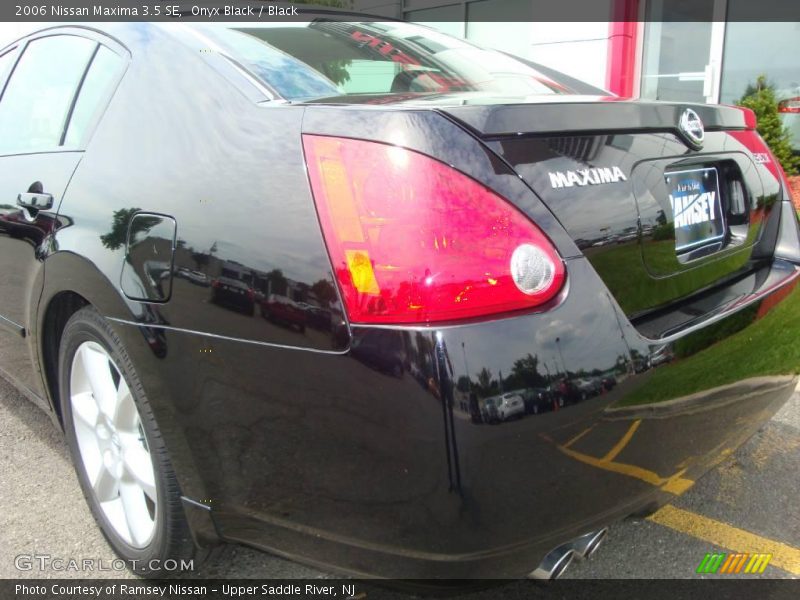 Onyx Black / Black 2006 Nissan Maxima 3.5 SE