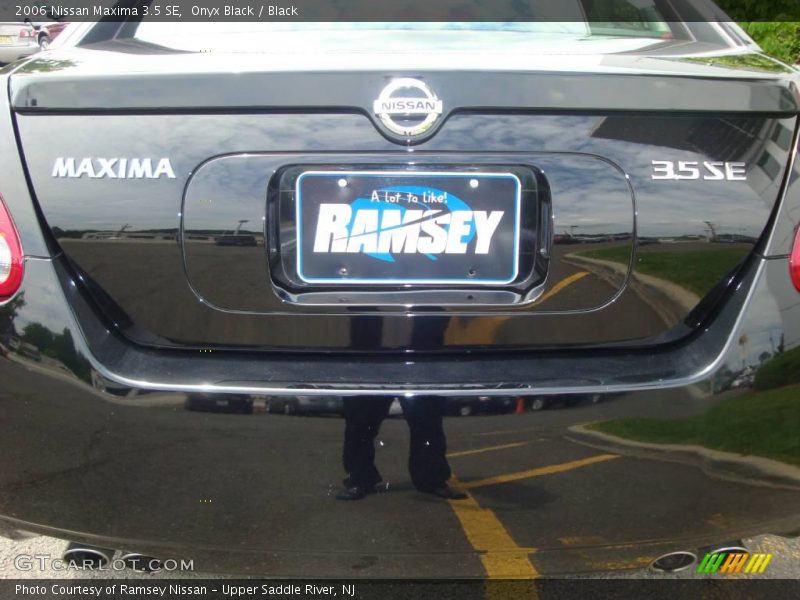 Onyx Black / Black 2006 Nissan Maxima 3.5 SE