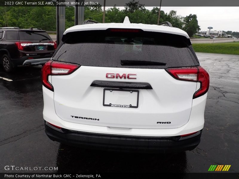 Summit White / Jet Black 2023 GMC Terrain SLE AWD