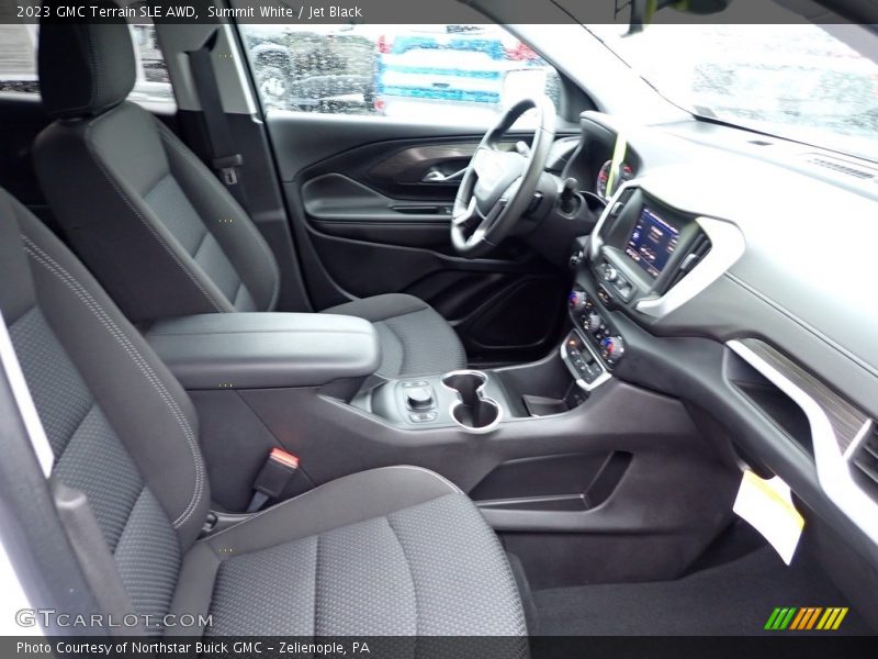 Summit White / Jet Black 2023 GMC Terrain SLE AWD