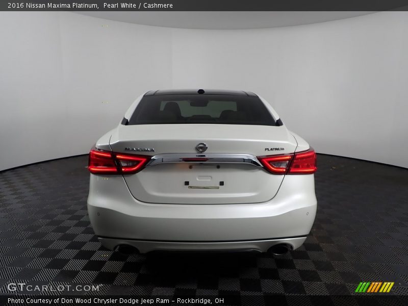 Pearl White / Cashmere 2016 Nissan Maxima Platinum