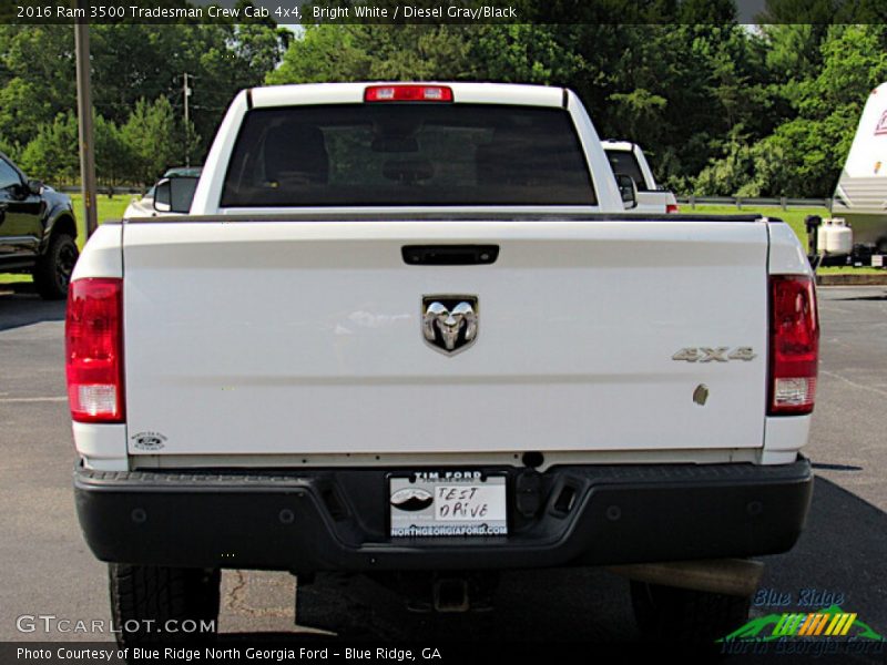 Bright White / Diesel Gray/Black 2016 Ram 3500 Tradesman Crew Cab 4x4