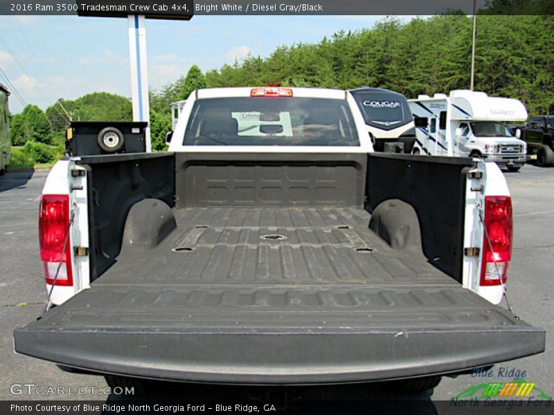 Bright White / Diesel Gray/Black 2016 Ram 3500 Tradesman Crew Cab 4x4