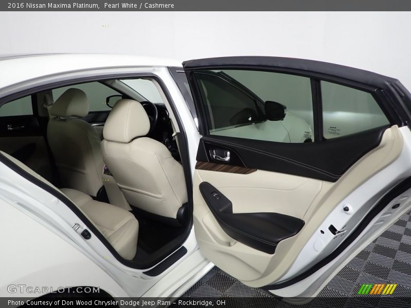 Pearl White / Cashmere 2016 Nissan Maxima Platinum