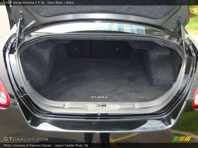 Onyx Black / Black 2006 Nissan Maxima 3.5 SE