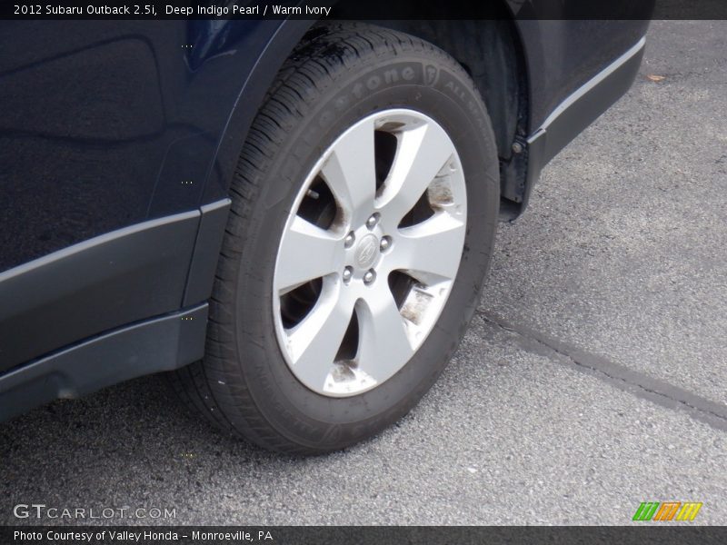 Deep Indigo Pearl / Warm Ivory 2012 Subaru Outback 2.5i