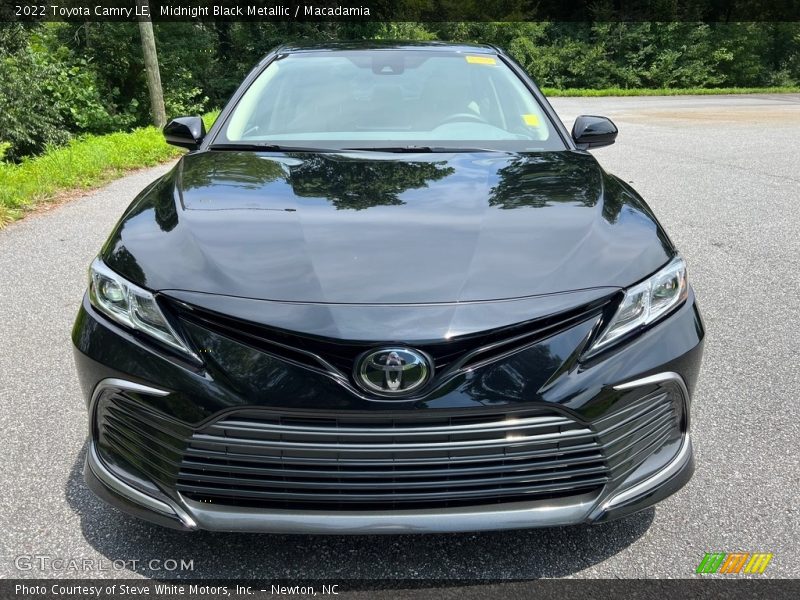 Midnight Black Metallic / Macadamia 2022 Toyota Camry LE