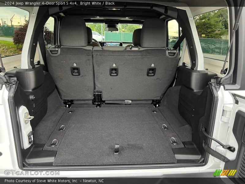  2024 Wrangler 4-Door Sport S 4x4 Trunk