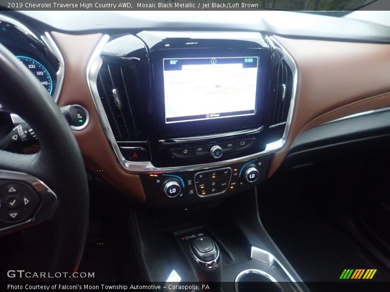 Controls of 2019 Traverse High Country AWD