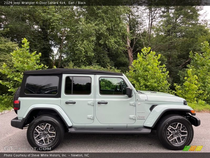  2024 Wrangler 4-Door Sahara 4x4 Earl