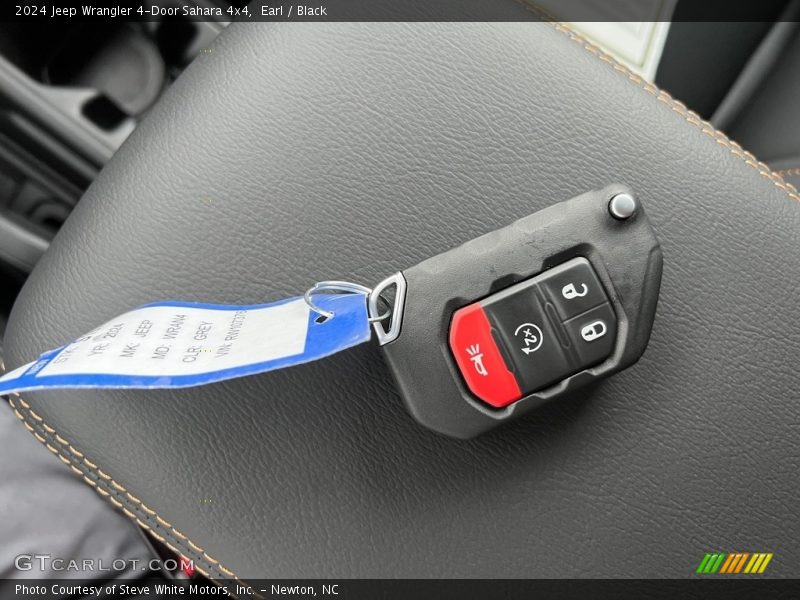 Keys of 2024 Wrangler 4-Door Sahara 4x4