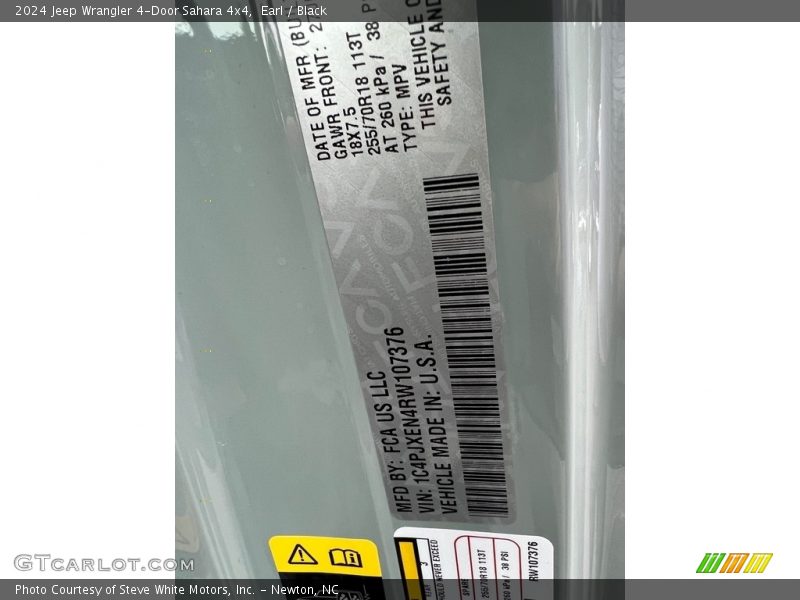 Earl / Black 2024 Jeep Wrangler 4-Door Sahara 4x4