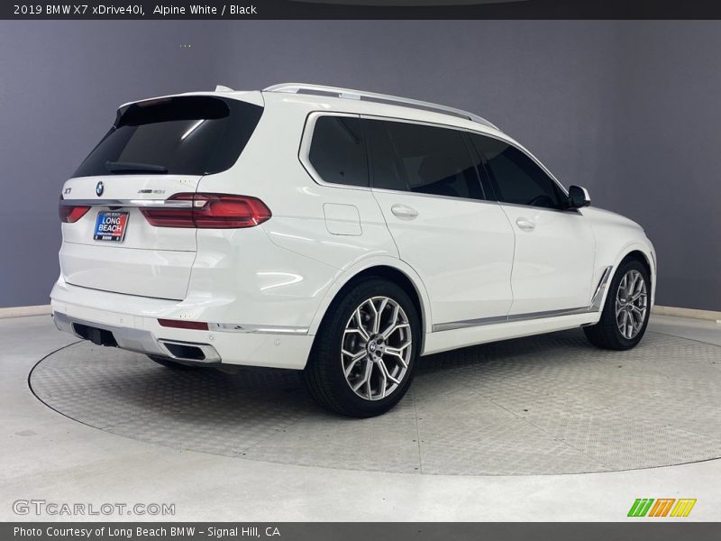 Alpine White / Black 2019 BMW X7 xDrive40i