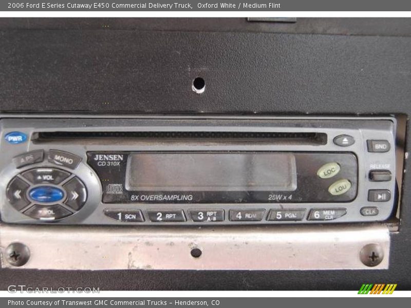 Oxford White / Medium Flint 2006 Ford E Series Cutaway E450 Commercial Delivery Truck