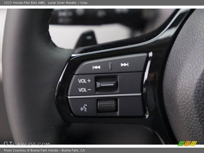 2023 Pilot Elite AWD Steering Wheel