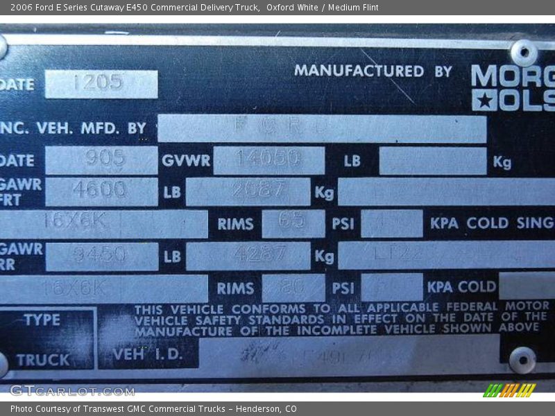 Oxford White / Medium Flint 2006 Ford E Series Cutaway E450 Commercial Delivery Truck