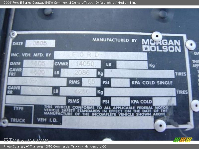 Oxford White / Medium Flint 2006 Ford E Series Cutaway E450 Commercial Delivery Truck