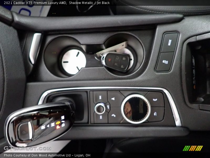  2021 XT5 Premium Luxury AWD 9 Speed Automatic Shifter
