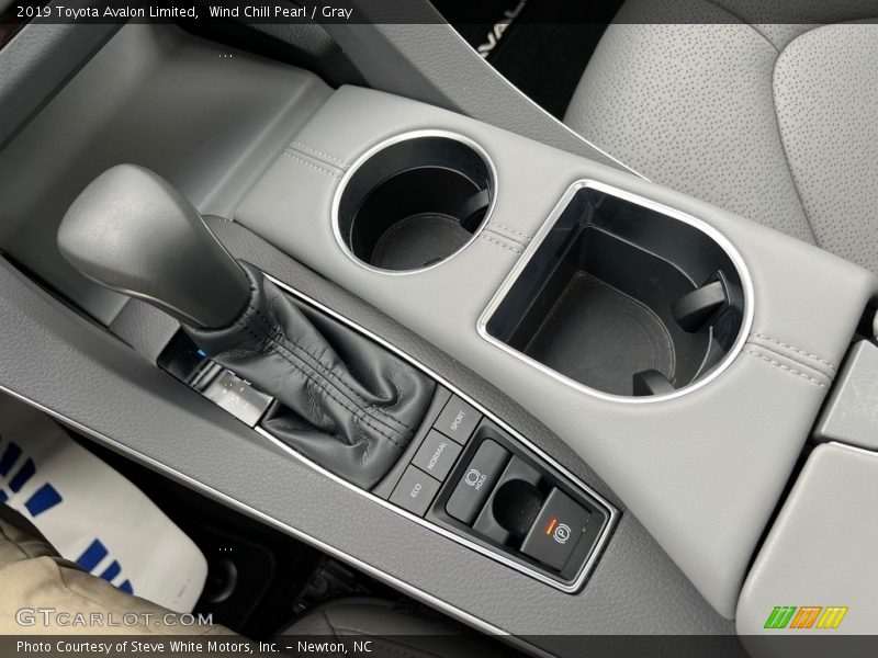  2019 Avalon Limited 8 Speed ECT-i Automatic Shifter