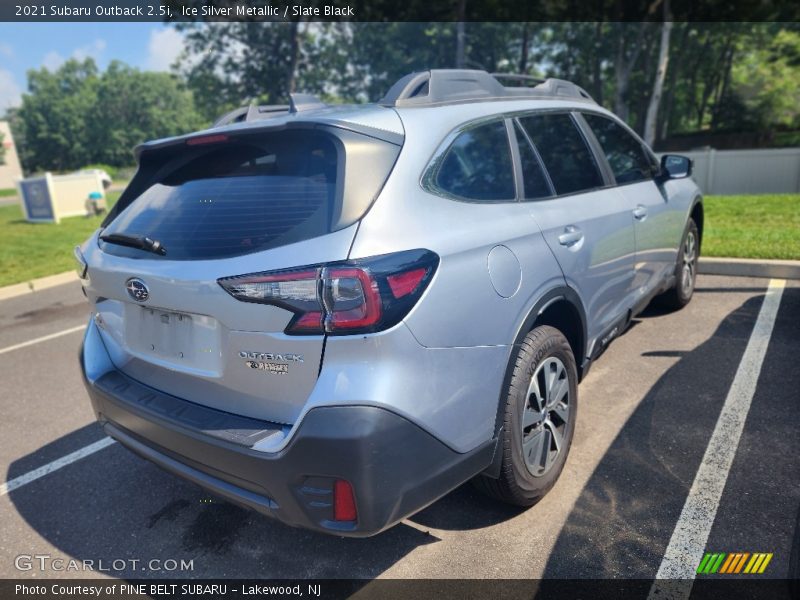 Ice Silver Metallic / Slate Black 2021 Subaru Outback 2.5i