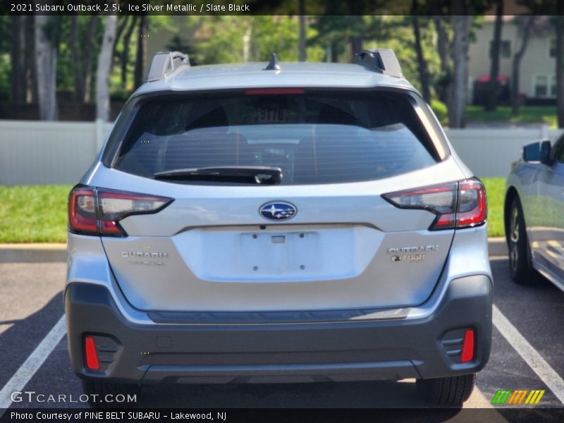 Ice Silver Metallic / Slate Black 2021 Subaru Outback 2.5i