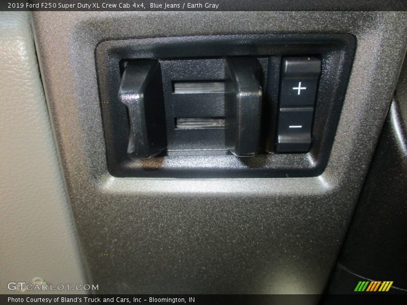 Blue Jeans / Earth Gray 2019 Ford F250 Super Duty XL Crew Cab 4x4
