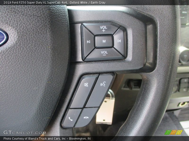 Oxford White / Earth Gray 2019 Ford F250 Super Duty XL SuperCab 4x4