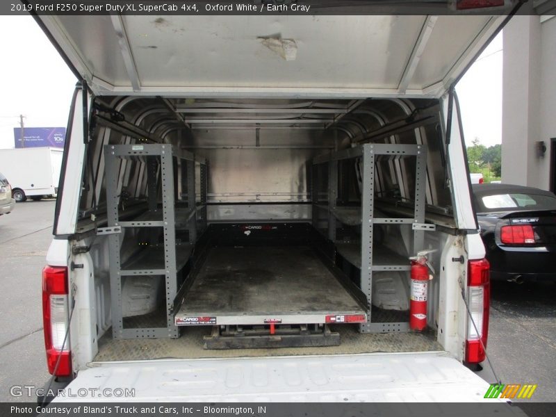 Oxford White / Earth Gray 2019 Ford F250 Super Duty XL SuperCab 4x4