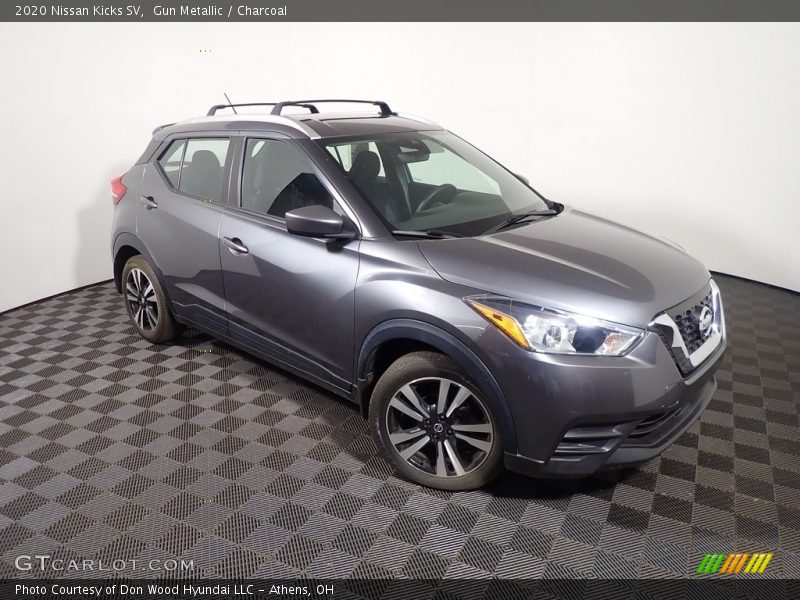 Gun Metallic / Charcoal 2020 Nissan Kicks SV