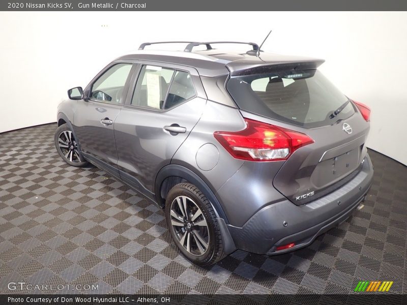 Gun Metallic / Charcoal 2020 Nissan Kicks SV